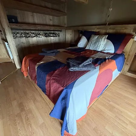 L Alp In Bed & Breakfast